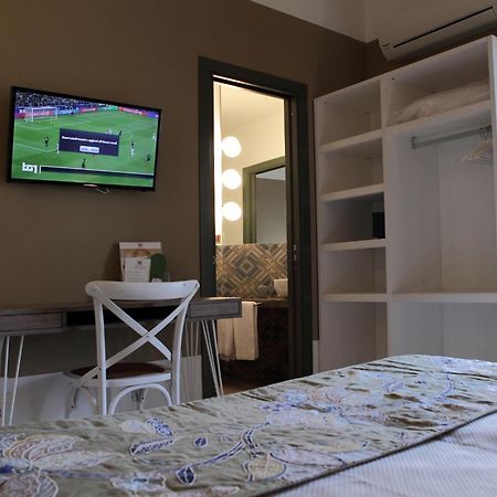 Aegusa Hotel ฟาวีญานา ภายนอก รูปภาพ