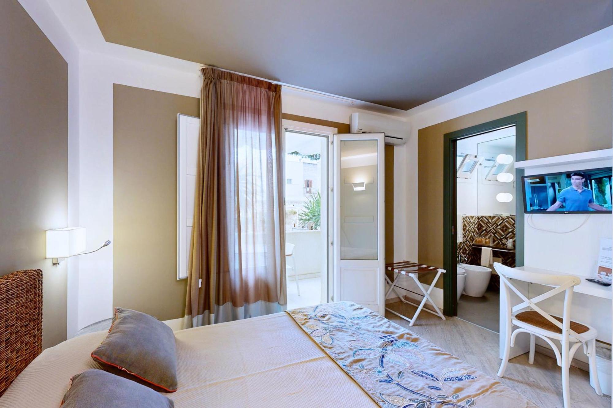 Aegusa Hotel ฟาวีญานา ภายนอก รูปภาพ